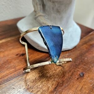 Elegant Gold and Blue Faux Crystal Bracelet